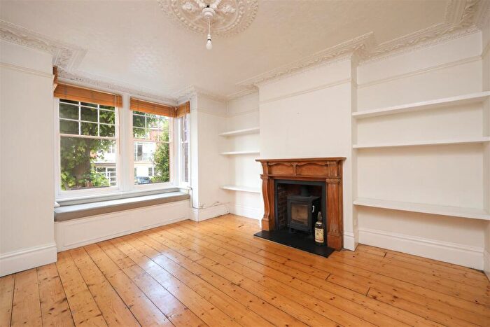 2 Bedroom Flat For Sale In Claremont Avenue, Bishopston, Bristol, BS7