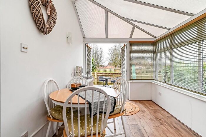 3 Bedroom End Of Terrace House For Sale In Cormorant Close, Fareham, PO16