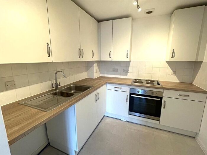 1 Bedroom Apartment To Rent In Trafalgar Court, Victoria Road, PO21