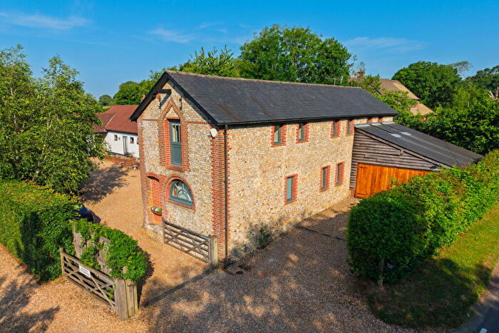 5 Bedroom Detached House For Sale In South Town Road, Meadsted, Alton, GU34