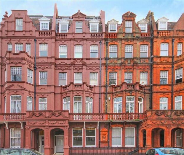 Studio To Rent In Bina Gardens, London SW5