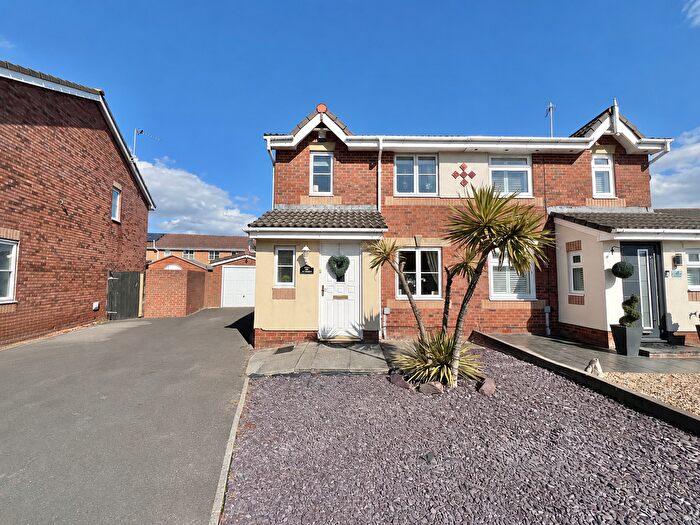 3 Bedroom Semi-Detached House For Sale In Ivy Gardens, Thornton, FY5