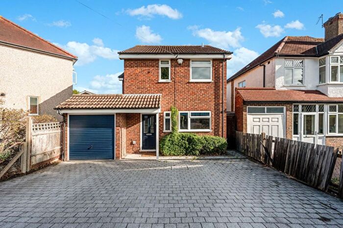 3 Bedroom Detached House For Sale In Sparrow Farm Road, Epsom, KT17