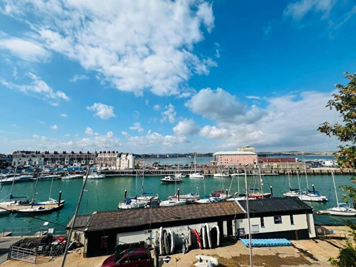 2 Bedroom Terraced House To Rent In Barrack Road, Weymouth, DT4