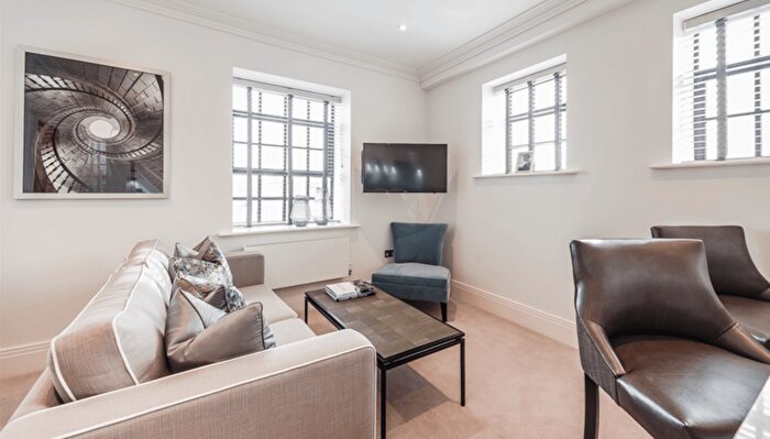 2 Bedroom Flat To Rent In Rainville Road, London, W6