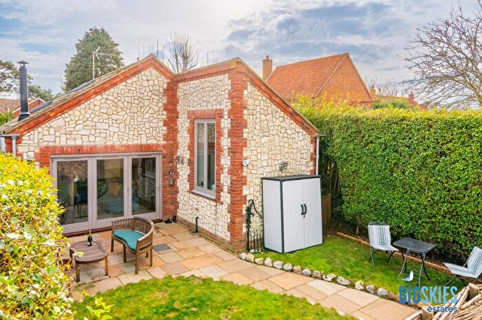 2 Bedroom Cottage For Sale In Main Road, Brancaster Staithe, PE31