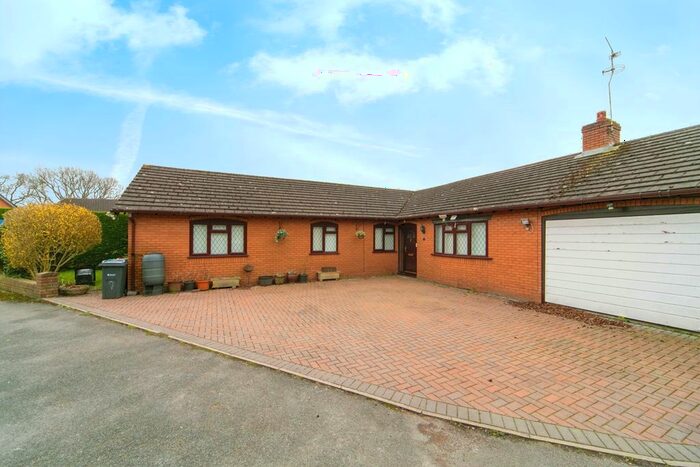 3 Bedroom Bungalow For Sale In Glebe Meadows, Mickle Trafford, Chester, Cheshire, CH2