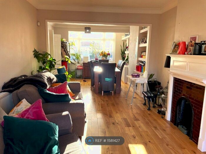 4 Bedroom Terraced House To Rent In Woodmansterne Road, London, SW16