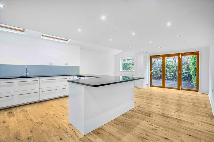 5 Bedroom Detached House To Rent In Stephendale Road, Fulham, SW6
