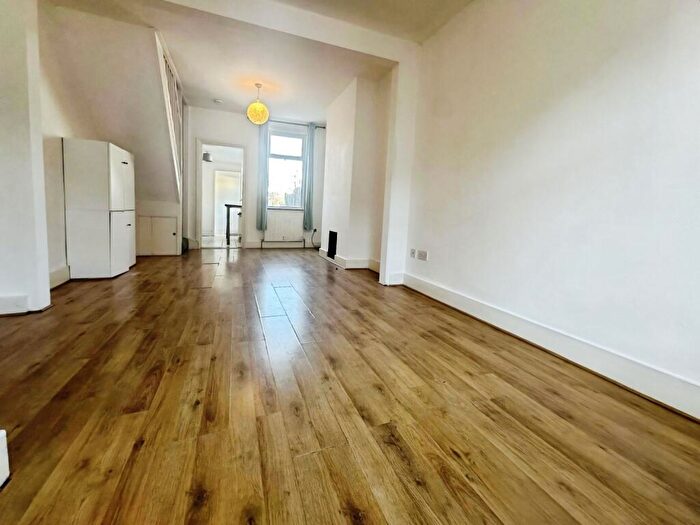 2 Bedroom Terraced House To Rent In Factory Road Northfleet, DA11