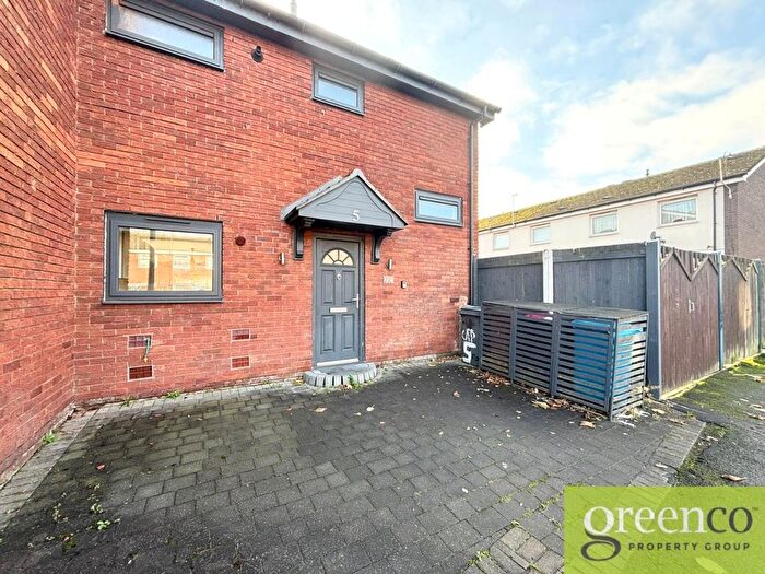 2 Bedroom Semi-Detached House To Rent In Capella Walk, Broughton, Salford, M7
