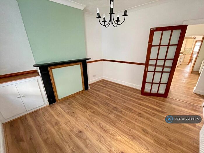 2 Bedroom Terraced House To Rent In Hartley Road, Luton, LU2