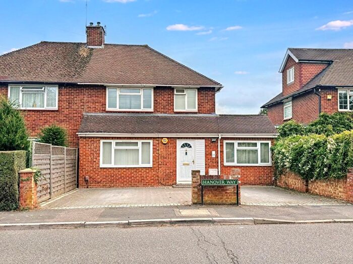 4 Bedroom Semi-Detached House To Rent In Hanover Way, Windsor, SL4