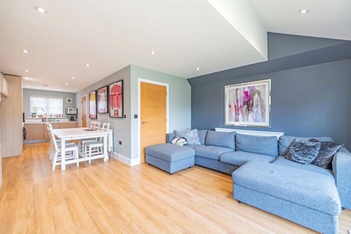 4 Bedroom Terraced House For Sale In Shalmsford Street, Chartham, Canterbury, Kent, CT4