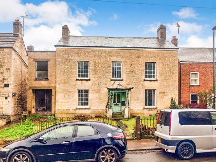 2 Bedroom Semi Detached House For Sale In Regent Street, Stonehouse, Gloucestershire, GL10