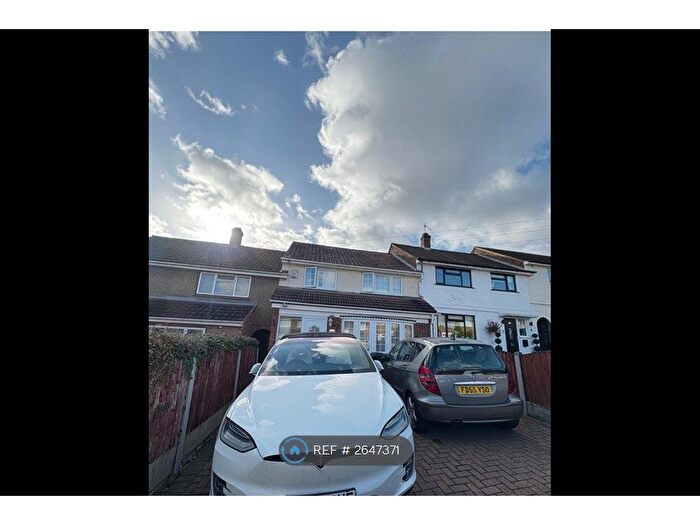 3 Bedroom Terraced House To Rent In Stanwyck Gardens, Romford, RM3