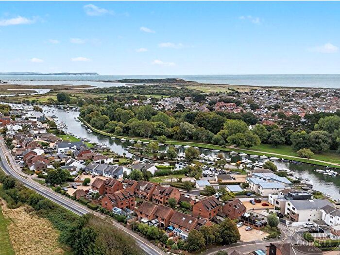 2 Bedroom End Of Terrace House For Sale In Christchurch, BH23