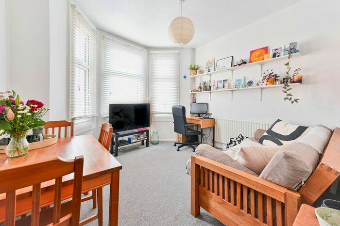 1 Bedroom Flat To Rent In Coldharbour Lane, Brixton, London, SW9
