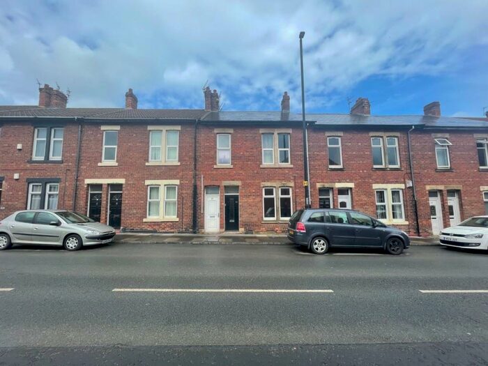 2 Bedroom Ground Flat To Rent In Norham Road, North Shields, North Shields, Tyne And Wear, NE29