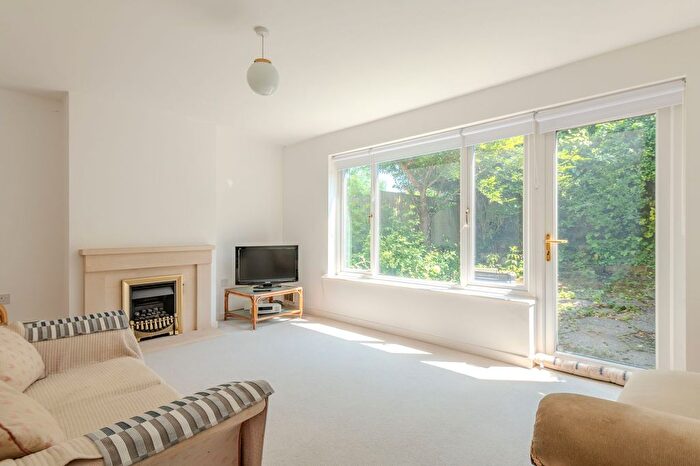 3 Bedroom End Terrace House For Sale In South Road, Redland, BS6