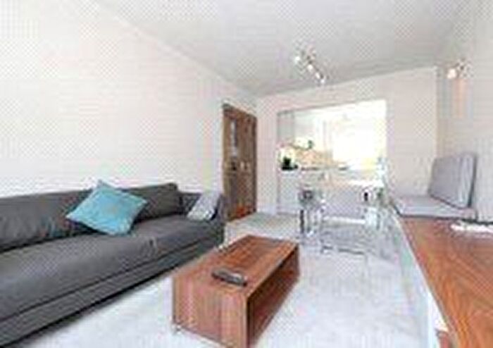 1 Bedroom Flat To Rent In Luxborough Street, London, W1U