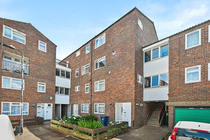 2 Bedroom Property For Sale In Union Road, Northolt, UB5