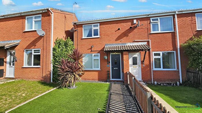 2 Bedroom House To Rent In Knowles Walk, Arnold, Nottingham, NG5