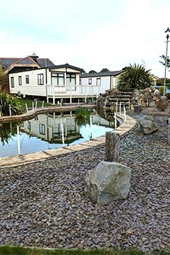 2 Bedroom House For Sale In Willow Lake, Thorpe St. Peter, PE24