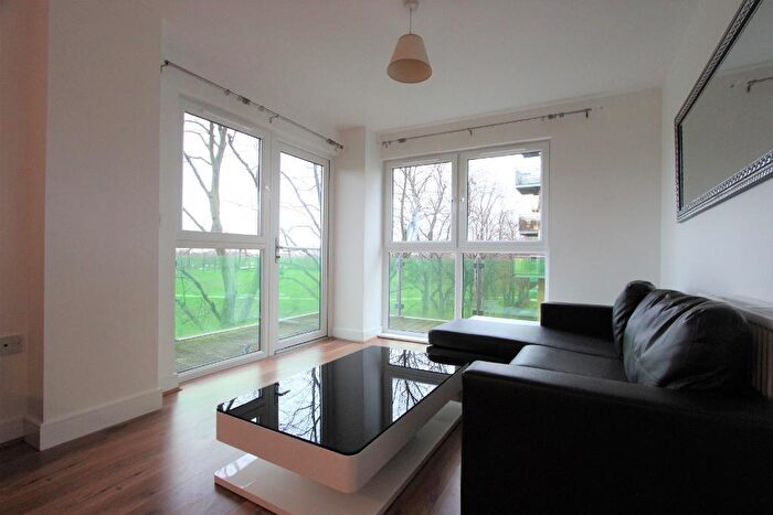 1 Bedroom Flat To Rent In Academy Way, Dagenham, London, RM8