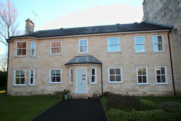 2 Bedroom Flat To Rent In Riverdale Gardens, Boston Spa, LS23