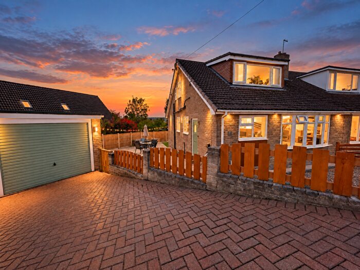 3 Bedroom Semi-Detached Bungalow For Sale In Flax Lea, Worsbrough, Barnsley, S70