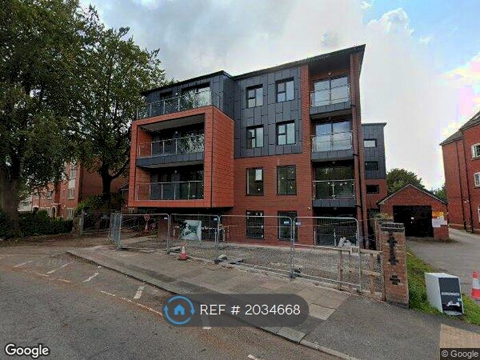 2 Bedroom Flat To Rent In Barton Road, Manchester, M30