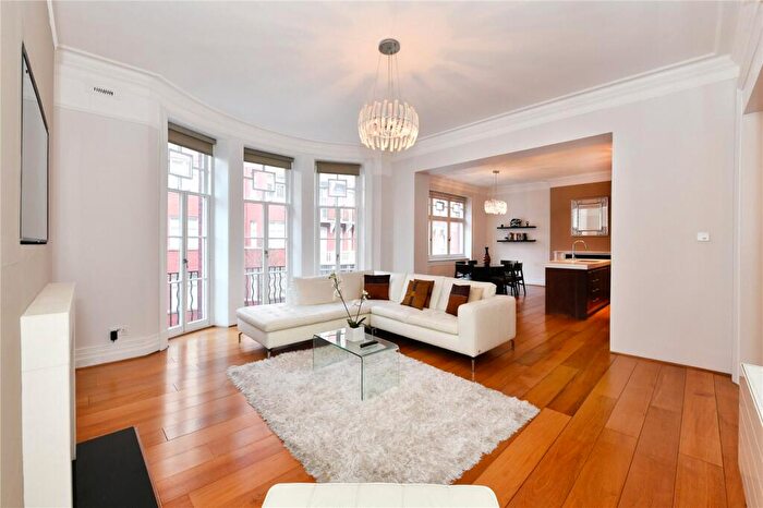 3 Bedroom Apartment To Rent In Hyde Park Mansions, Cabbell Street, NW1