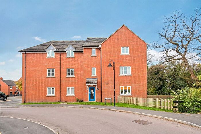 2 Bedroom Flat For Sale In Wadworth Road, Devizes, SN10