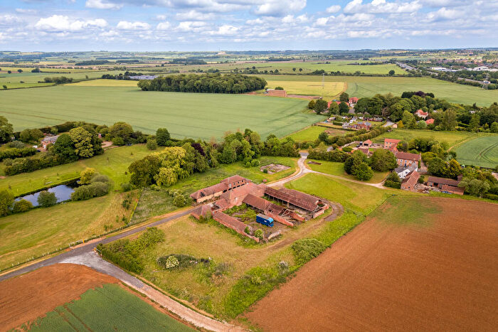 6 Bedroom Barn Conversion For Sale In The Barn, Castlethorpe, Brigg, Lincolnshire, DN20
