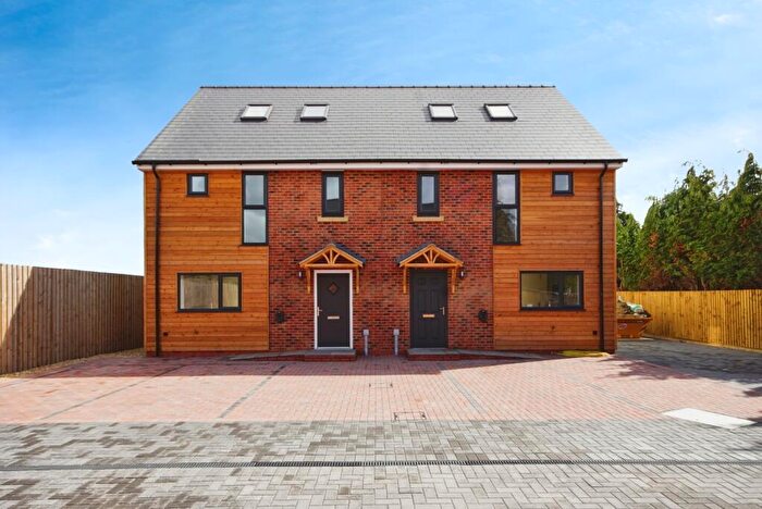 4 Bedroom Semi-Detached House For Sale In Redwing Gate, Cam, Dursley, GL11