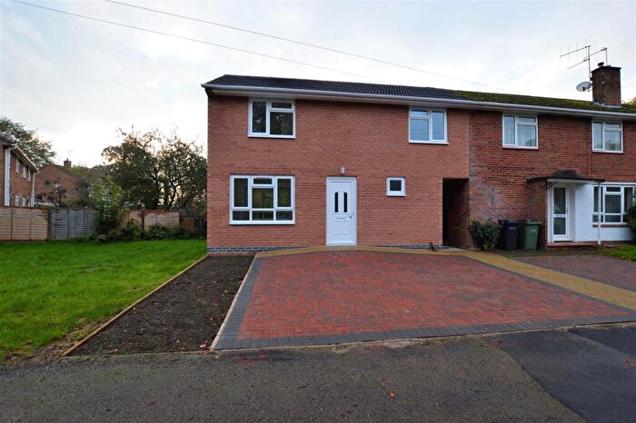 3 Bedroom Town House To Rent In Aisne Road, Wigston, LE18