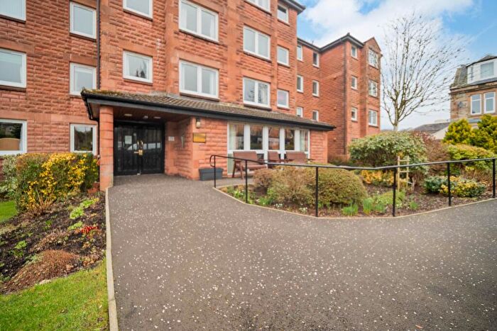 1 Bedroom Apartment For Sale In Elphinstone Court, Kilmacolm, PA13