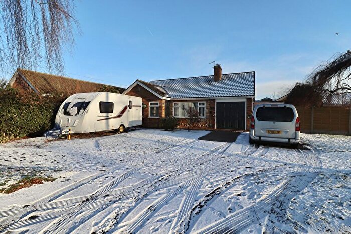 3 Bedroom Detached Bungalow For Sale In Eddystone Drive, North Hykeham, LN6