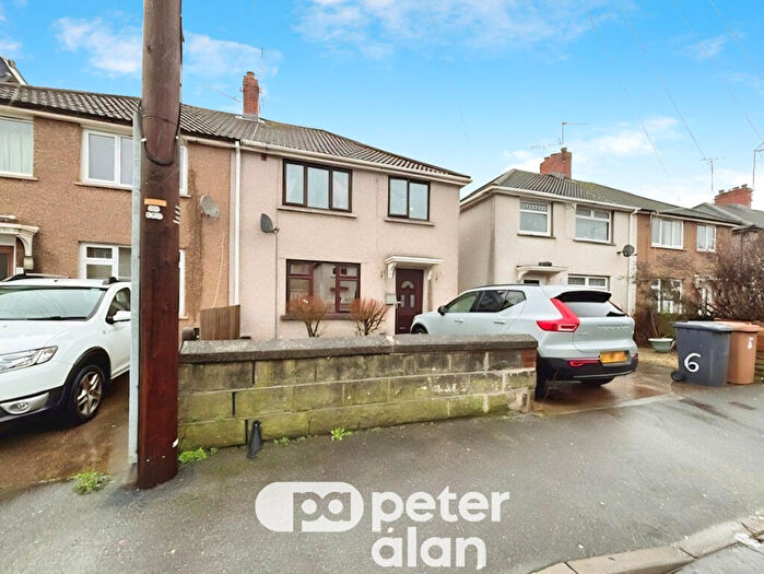 3 Bedroom House To Rent In Ty Isaf Park Avenue, Risca, Newport, NP11