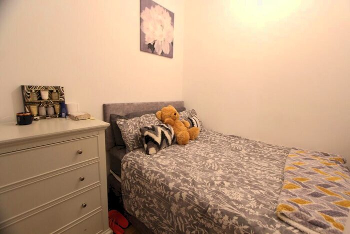 1 Bedroom Flat For Sale In High Street, Bedford, MK40