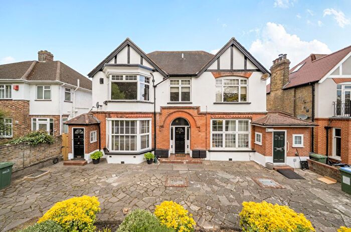 2 Bedroom Flat For Sale In Glenesk Road, Eltham, SE9