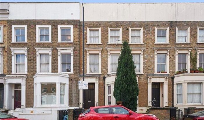 1 Bedroom Flat To Rent In Richmond Road, Hackney, E8