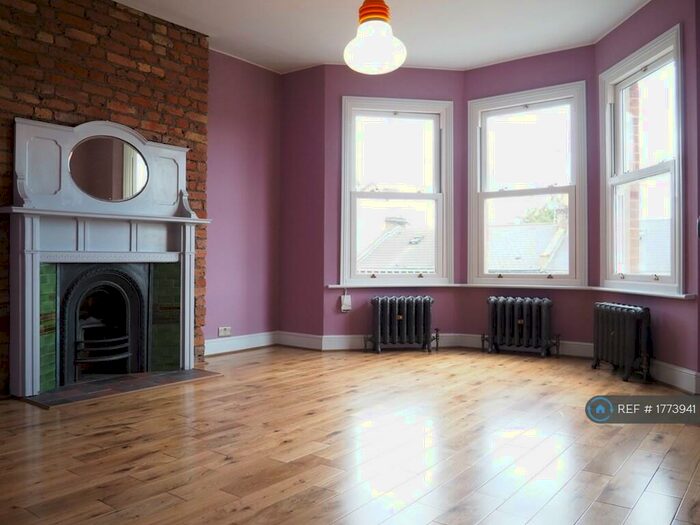 2 Bedroom Flat To Rent In Salisbury Mansions, London, N15
