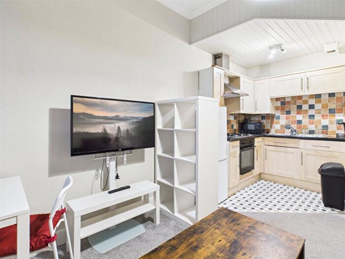 1 Bedroom Apartment To Rent In Roseburn Street, Edinburgh, Midlothian, EH12