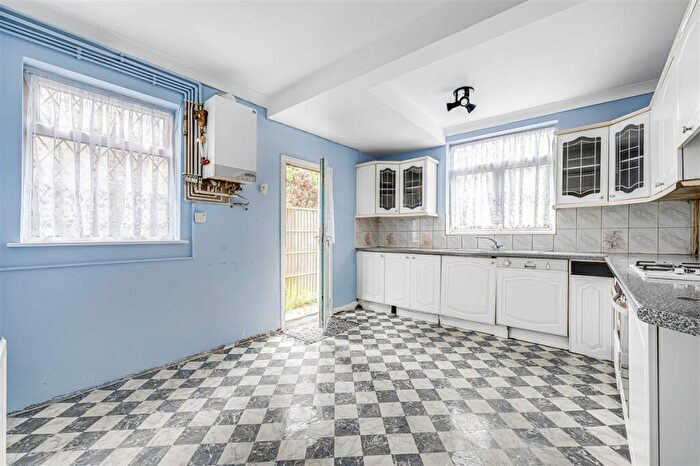 1 Bedroom Flat For Sale In Buckingham Road, NW10