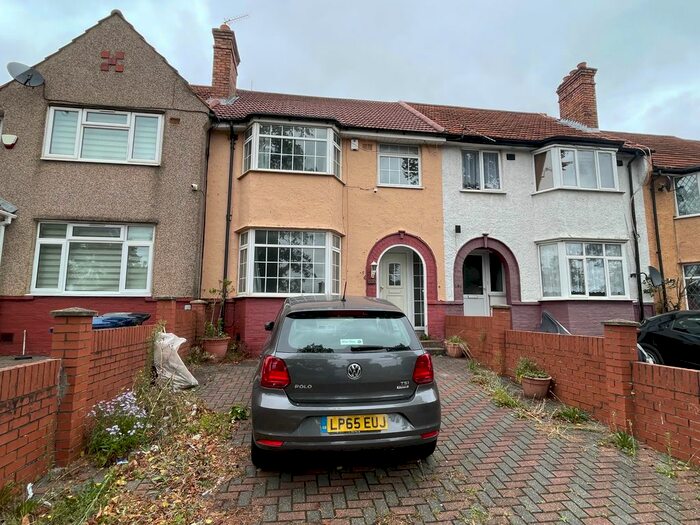 3 Bedroom Terraced House To Rent In Whitton Avenue East, Greenford, UB6