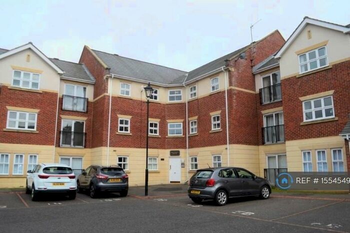 3 Bedroom Flat To Rent In Beatrice House, Sunderland, SR2