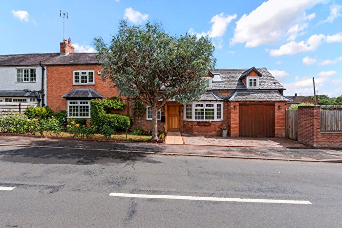 3 Bedroom House For Sale In Ullenhall Street, Ullenhall, Henley-in-Arden, B95