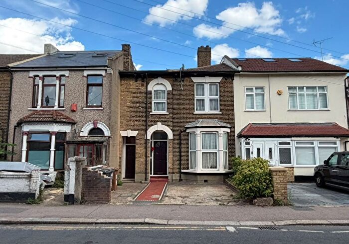 2 Bedroom Flat For Sale In B Oliver Road, Waltham Forest, London, E10